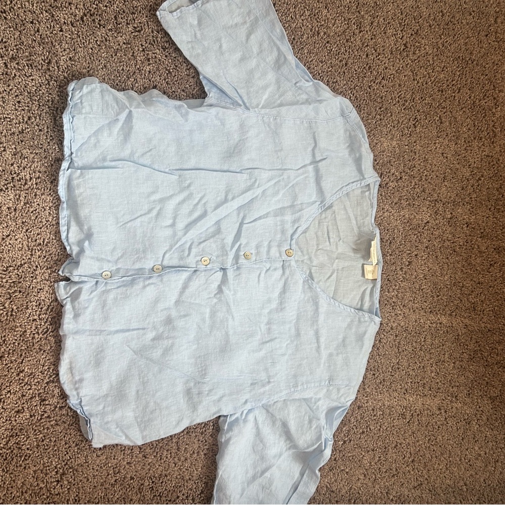 100% linen baby blue shirt large